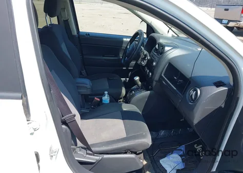 2012 Jeep Compass Latitude из США, поврежденный, VIN 1C4NJDEB0CD638055